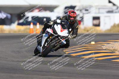 media/Jan-14-2024-SoCal Trackdays (Sun) [[2e55ec21a6]]/Turn 16 Set 2 (1125am)/